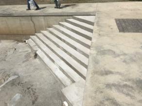Pool stairs